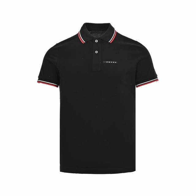 本地自取:200 prada/普拉达 24Ss 经典胸口硅胶饰条Polo短袖 胸前经典硅胶皮标字母Logo，典型精准的英式版型裁剪，各年龄段均可驾驭，满足任何日