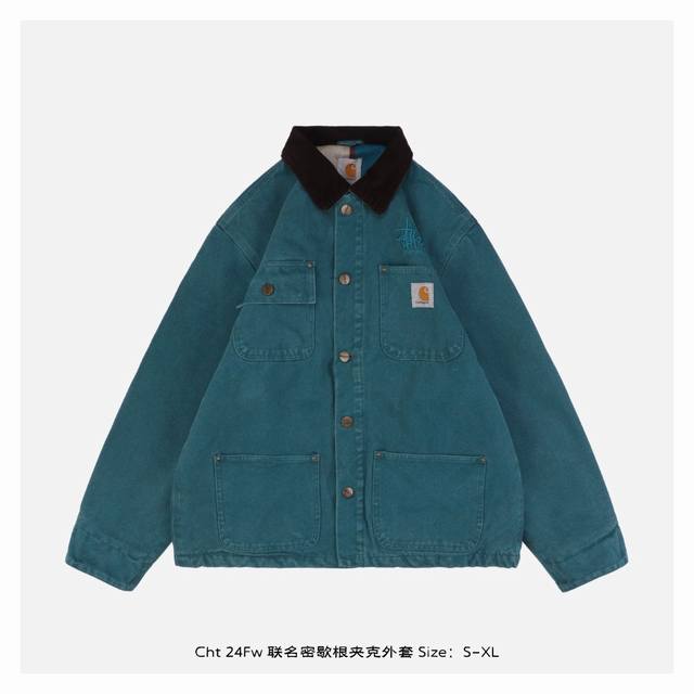 本地自取：390 carhartt × Stussy 24Fw 联名密歇根夹克外套 以密歇根夹克经典直筒版型为基底，融入Stussy 街头涂鸦元素，搭配四口袋补