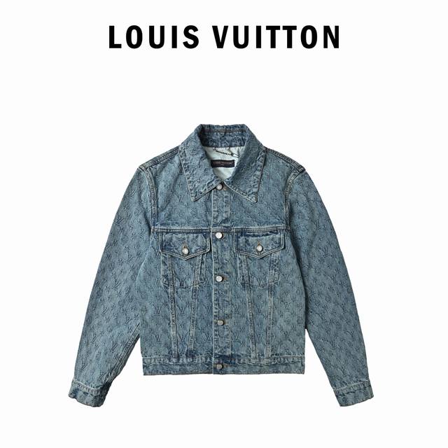 本地自取550 Louis Vuitton路易威登25Ss暗纹老花满印提花牛仔外套 原26,300购入，原版开发斜纹全棉提花丹宁牛仔材质，提花图型大小间距相同，
