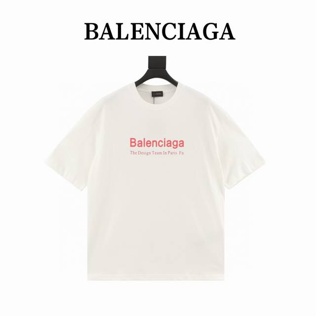 本地自取170 2025 Balenciaga 新款时尚报刊印花 加厚T恤。由浪漫主义的魔术师将时装印花由报刊刊印形式展现，将基础适穿的短袖打造得风趣优雅且时髦