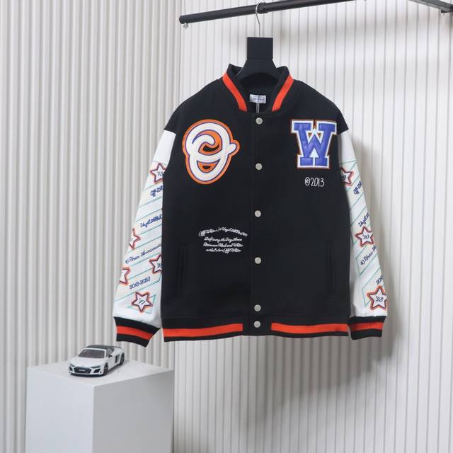 p400 Off White 皮袖五角星棒球服夹克外套 订购原版开模历时一个月终于出货了，简直太爱了上身真的超级帅。抖音某博主讲今年Off.While 新出的会