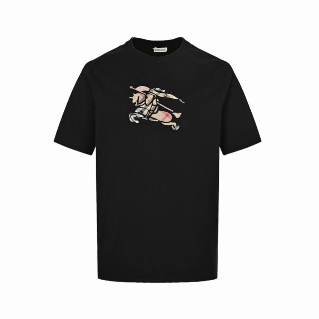 本地自取：140 burberry/巴宝莉 格纹战马刺绣短袖 今年夏天最新款经典耐看，时尚精简的一款标语T 无多余花里胡哨，随意搭配感受英式风格的独特魅力！客供