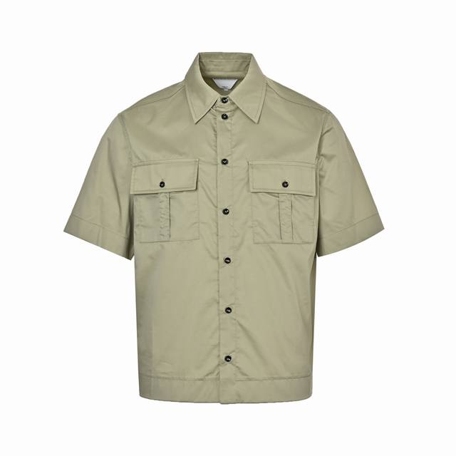 本地自取: 210 bottega Veneta/Bv 全棉真丝短袖衬衫 采用棉和桑蚕丝组合面料，加入适量氨纶增加弹性度，触及手感舒适，清爽透气，非常适合夏天，