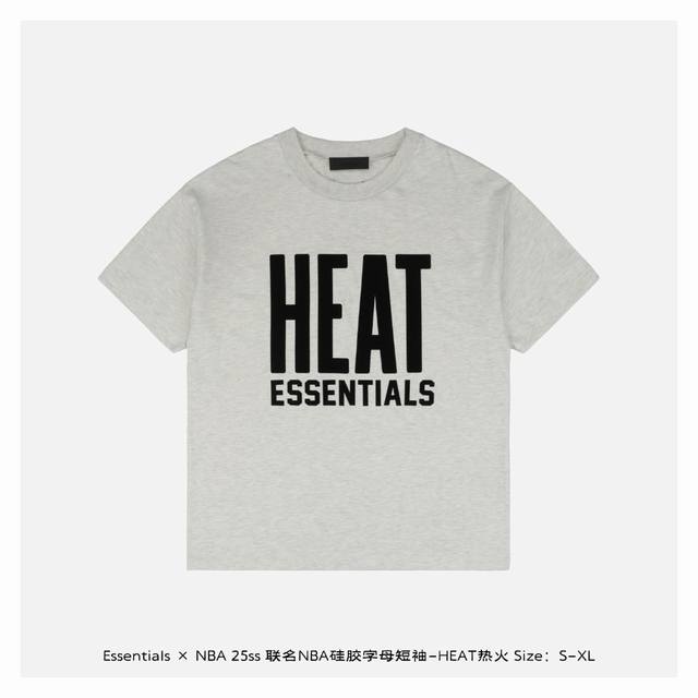 本地自取：210 essentials × Nba 25Ss 联名Nba硅胶字母短袖-Heat热火 全新联名以「无声的张力」重塑运动时装边界，复刻90年代球队经