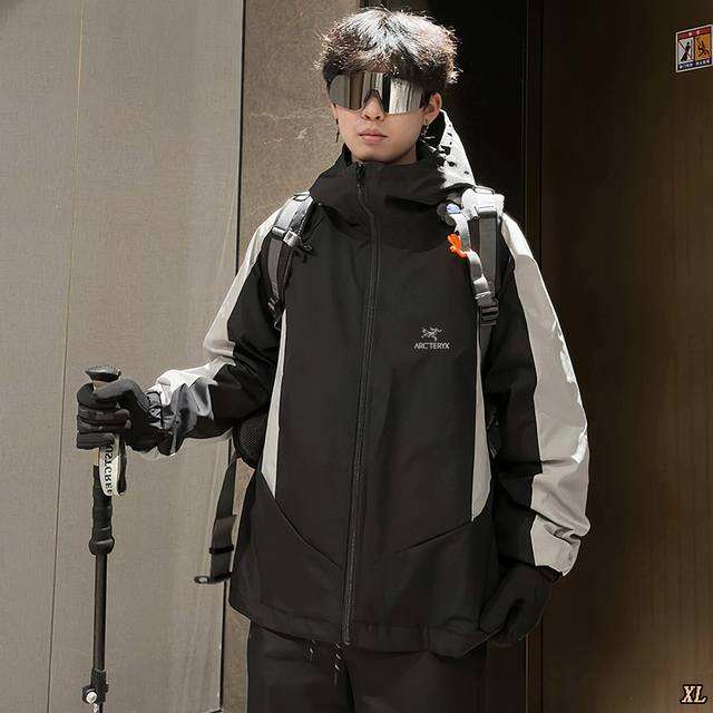p200 Arc’Teryx始祖鸟 独家实拍上新春季高品质翻领3D立体图双面穿夹克宽松潮牌两面穿冲锋衣外套，本季主打，货源充足，放心主推，高端品质，经典设计，做