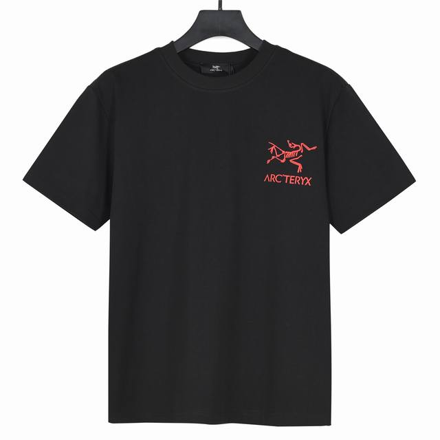 本地160 arc’Teryx始祖鸟基础经典Logo印花短袖.前后印花 定制面料洗水后300克重双纱100%精梳全棉面料 印花工艺，螺纹定织定染无色差 出入专柜