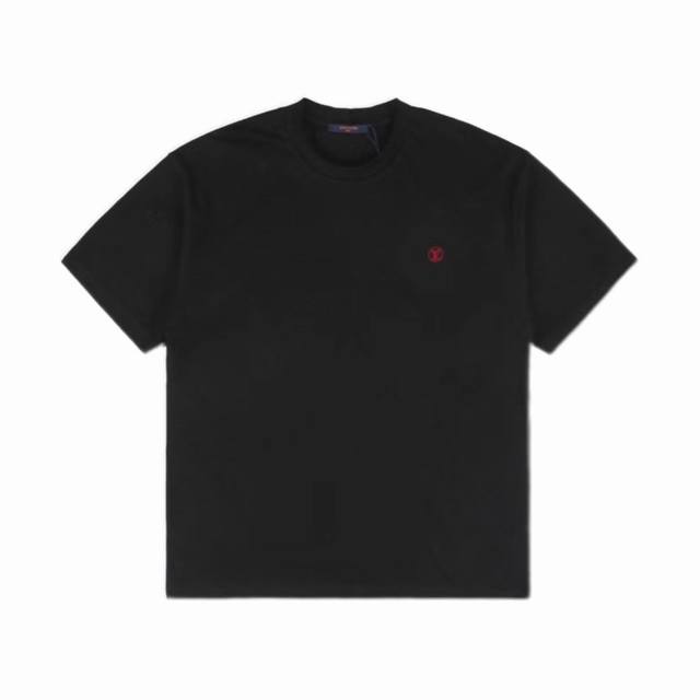 140 路易威登/Louis Vuitton 夏季新款 经典红色小标刺绣圆领短袖T恤，高端品质独家定制采用定织定染高克重面料，洗水完高达280G纯棉面料，螺纹增