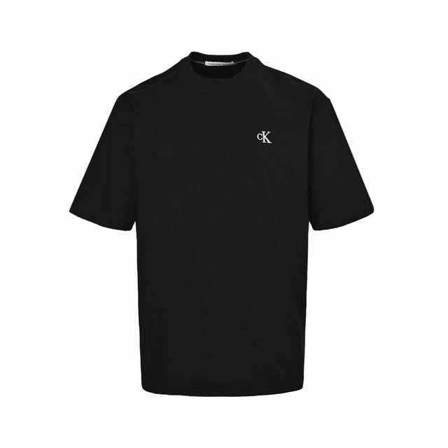 本地自取: 160 calvin Klein 24Ss Ck小刺绣Logo后背浮雕短袖 原版打版，耗时一个多月，刺绣+印花+钢印一体的工艺-莱卡面料质感非常细腻