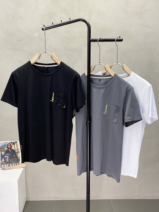 p160。Valentino华伦天奴独家专供新款原单男士休闲春夏短袖 高端定制 高端版本 时尚百搭爆款进口面料 手感超柔软细腻 穿着亲肤舒适 高端精品 代工厂精