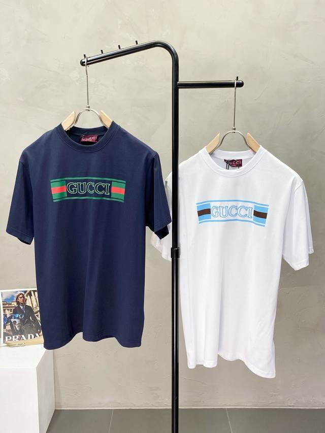p180。Gucci古驰独家专供新款原单男士休闲短袖 高端定制 高版本 时尚百搭爆款进口面料 手感超柔软细腻 穿着亲肤舒适 高端精品 代工厂精细做工 上身非常赞