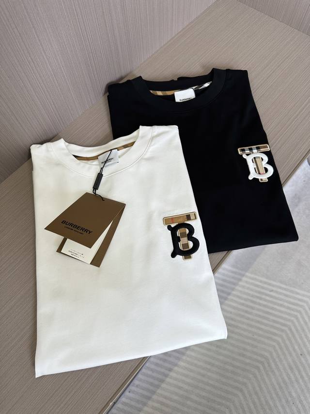 p180 Bbr家25Ss春夏新款圆领短袖，定制纯棉材质，舒适透气，胸前刺绣Bt字母图案设计 时尚百搭，休闲单品 颜色：黑色，白色 码数：S-2Xl