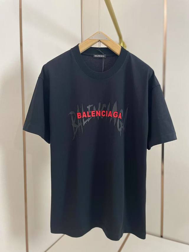 p170 巴黎世家2025硅胶立体印花T恤 撞色印花 立体硅胶层次分明 高级感十足 双层螺纹领口 肩部通肩压条 280G纯棉面料 黑白双色 男女同款码数S-Xx