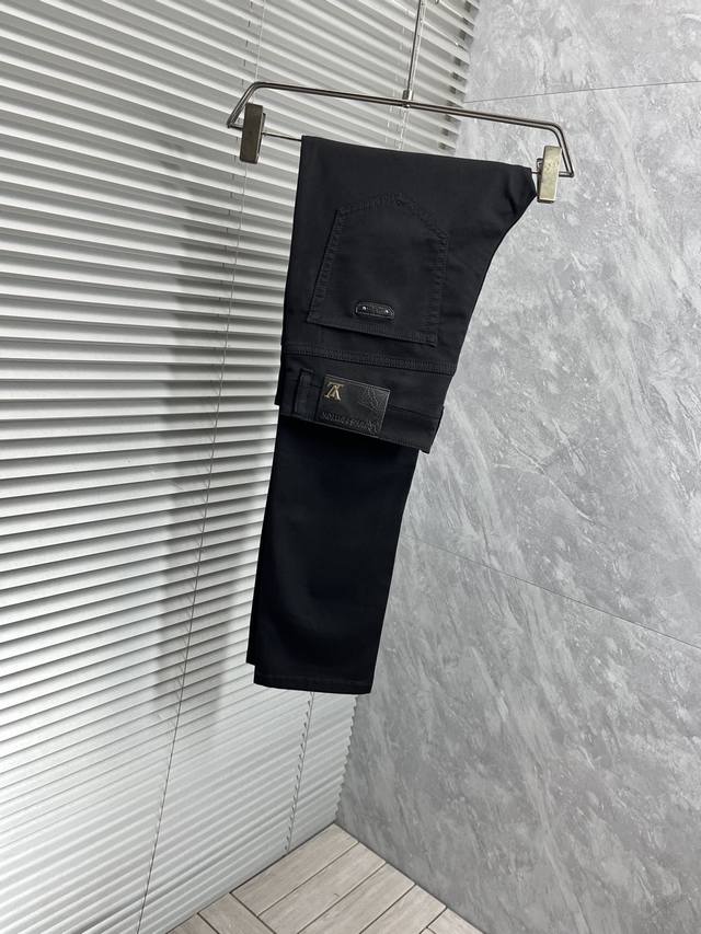 p200 lv2025年春季新款原单牛仔裤！意大利奢侈品男士牛仔裤 选用进口水洗丹宁布 精致的专柜五金，上等真皮皮牌 Ss13 一流洗水工艺 Ykk大牌专用拉链