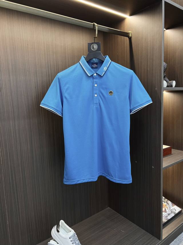 p170【D&G】高端定制、2025新款时尚翻领短袖Polot恤、原版复刻、客供原版进口丝光棉面料、原版复刻经典品牌Logo、剪裁完美、做工精致、必入单品首选！