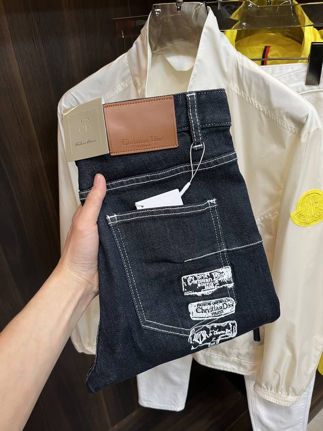 主推P270 Dior 2025开春独家专供新款迪奥潮男时尚休闲裤，秋冬新款裤子 高端欧版原单潮流时尚休闲裤子 透气舒适度高，细节无可挑剔，品牌元素设计理念，体
