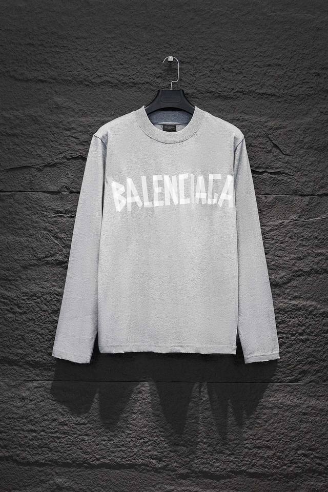 款号:5118# P160 balenciaga.Ss 抢购Zp开发定染面料色.破洞.印花.水洗.做旧.版型. 采用26S/1*2精棉双纱平纹，270克；搭配3