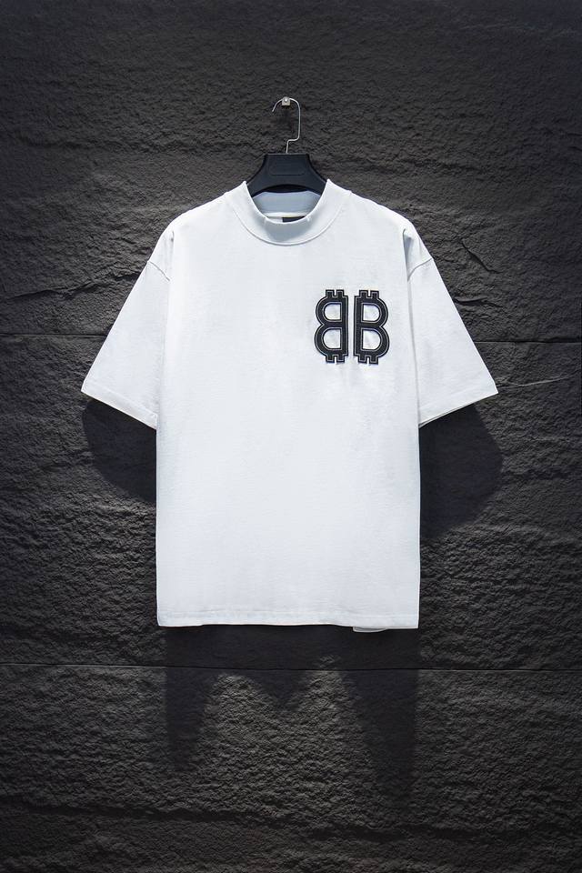 款号:5163 # P120 Balenciaga 25Ss os版型真的很迷人 巴黎也真的是绝绝子 每一季新品版型都做到极致 实穿度很高，随意搭都Nice 1