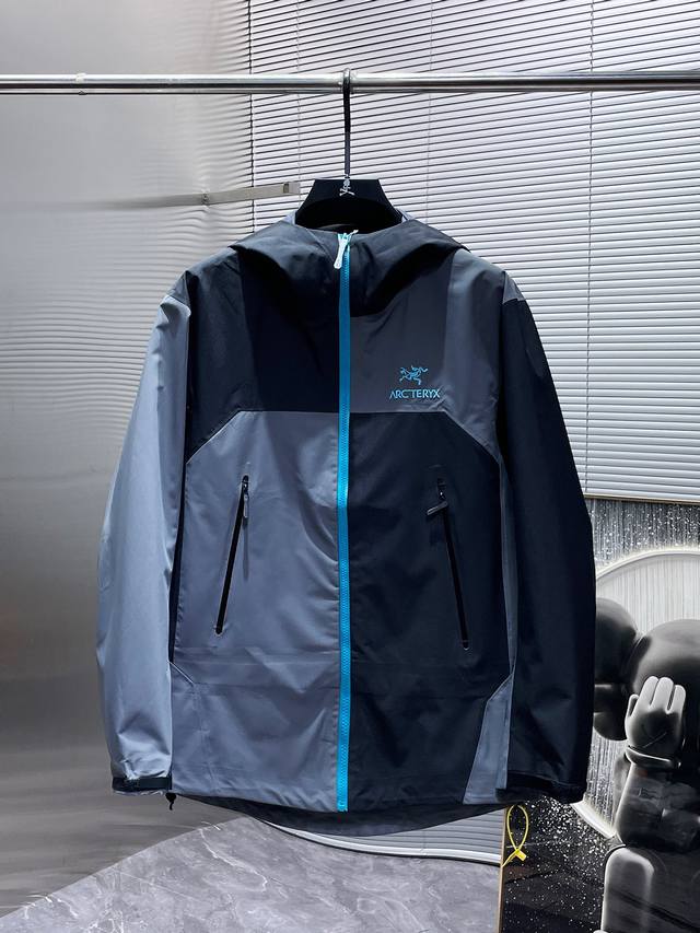 p460【Beams X Arcteryx 拼色2.0始祖鸟冲锋衣 联名款 Beta Jacket 拼色刺绣Logo连帽硬壳冲锋衣夹克外套】 得物目前部分尺码价