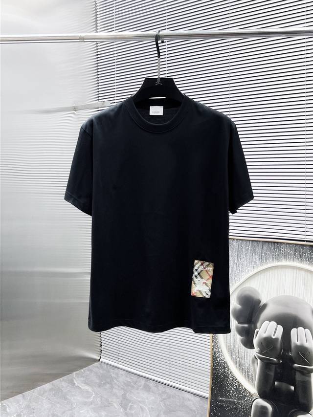 p170 巴宝莉 Burberry 2025Ss新款 半袖 体恤 短袖 圆领T恤，高端版本！专柜定制面料 透气舒适度高，细节无可挑剔，品牌元素设计理念，体现高品