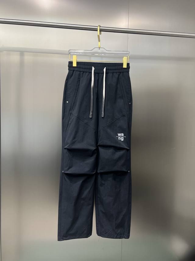 p230。 亚历山大 新款薄款休闲裤 颜色：黑红 码数：M-4Xl