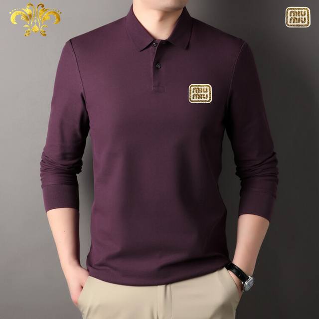 p170 Miumiu 男士春秋高档精品Polo衫 尺码：M-4Xl，最大可穿210斤。 介绍：春秋专柜同步新款短袖翻领Polo衫 ，简单大方，精美5D工艺Lo