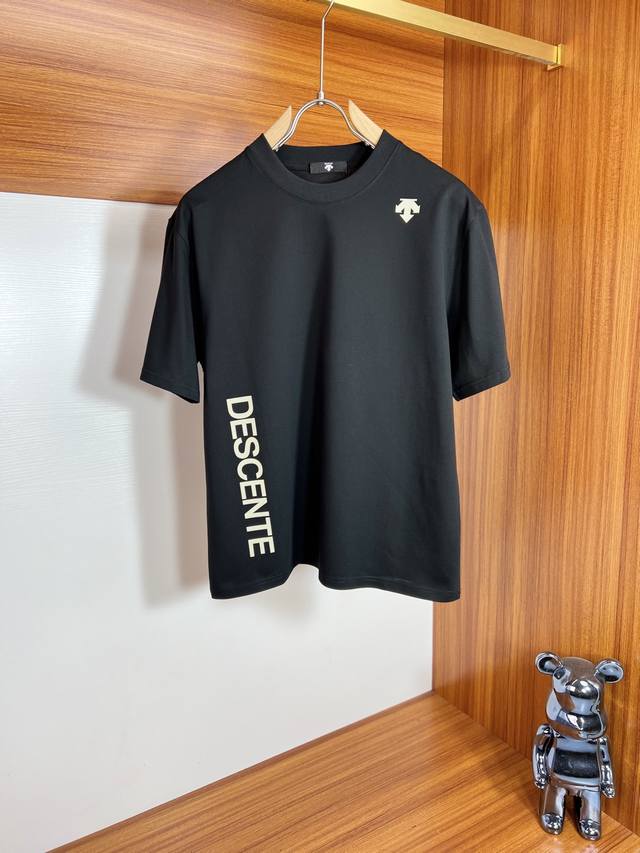 p200Des/迪桑特 2025春夏新品 三标齐全 圆领纯棉短袖T恤 好货不用过多介绍 看细节 专柜码数：M-Xxxl 175/140建议L