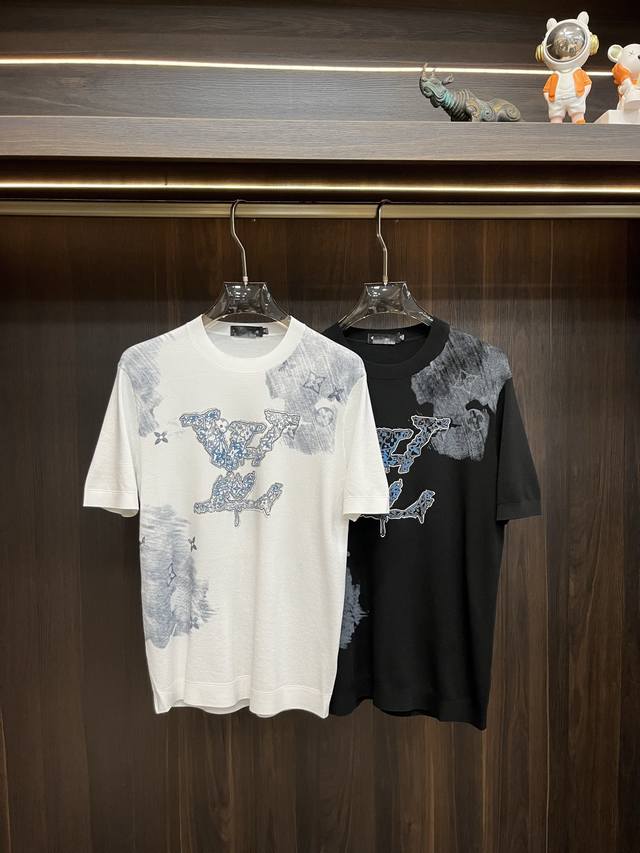 主推P310 Lv 独家专供春季新款驴牌时尚休闲圆短袖，纯棉面料原单工艺高端欧版原单T恤，潮流时尚休闲半袖 透气舒适度高，细节无可挑剔，品牌元素设计理念，体现高