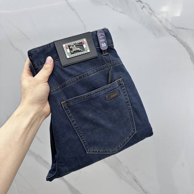 p260 Burberry·巴宝莉 高端定制、2025早春最新款牛仔裤 柜台同步发售 原版定制复刻 客供五金辅料 原单品质 进口牛仔面料 重工洗水 做工走线精细
