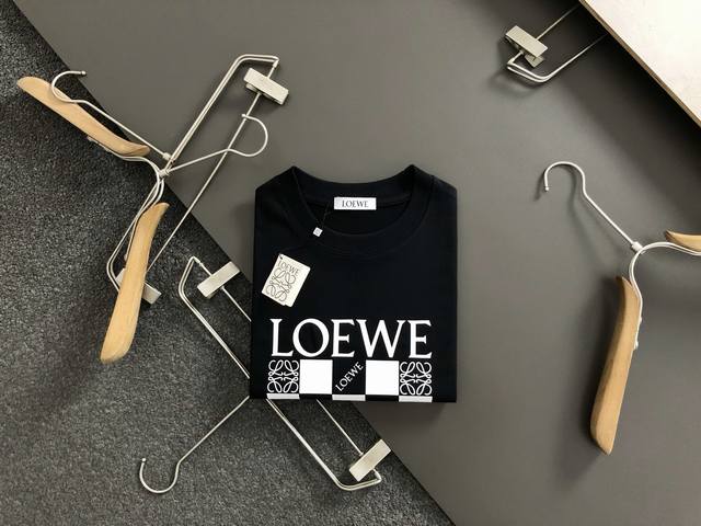 p190 Low*微宽版型S-Xxl 25早春最新字母印花重磅短袖，高端品质专柜原单圆领短袖，顶级制作工艺进口面料，专柜款独特设计，采用进口高端订制进口丝线手感