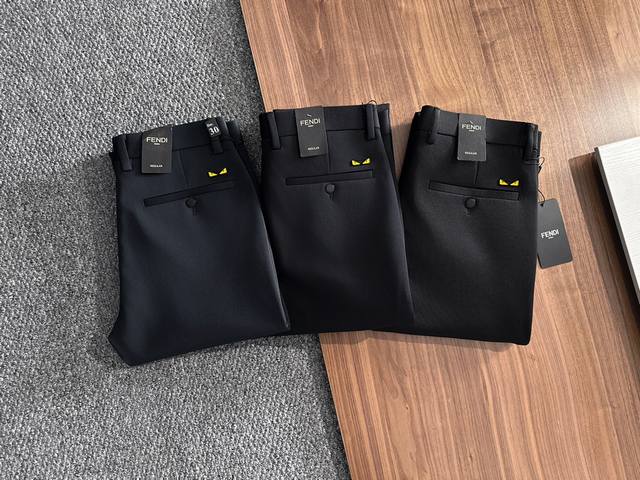p250 Fendi 芬迪 新款来袭2580春夏新款新品 专柜有售 实体店极品休闲裤专柜原版1:1好货，适合各个年龄段。市场最高版本的欧洲进口面料。舒适柔软亲肤