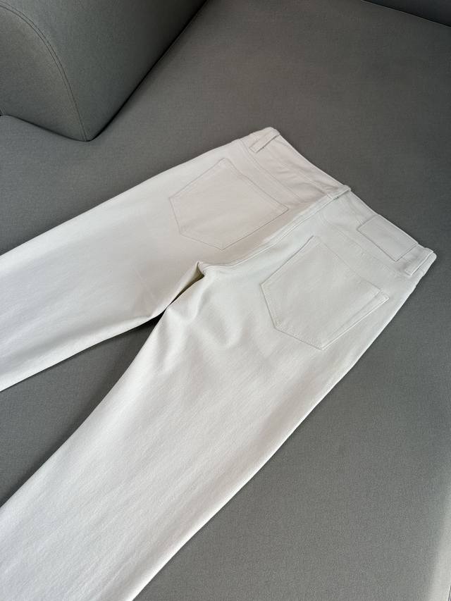 p280。B巴家欧货25Ss新春爆款，四季丹宁牛仔款，男士修身丹宁牛仔裤，，男士时装款白色水洗丹宁小直筒牛仔长裤......香港贸易公司货纯正洋行渠道， 代工厂