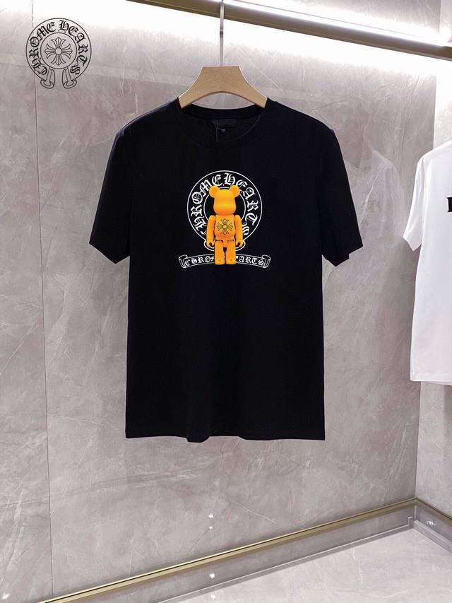 p130 克罗心 2025最新男士高端好货，胸前字母徽标印花图案增添活力感！最经典一目了然的干净与纯粹的结合.必入款推荐！选用190克双股丝光面料制成 纹理清晰