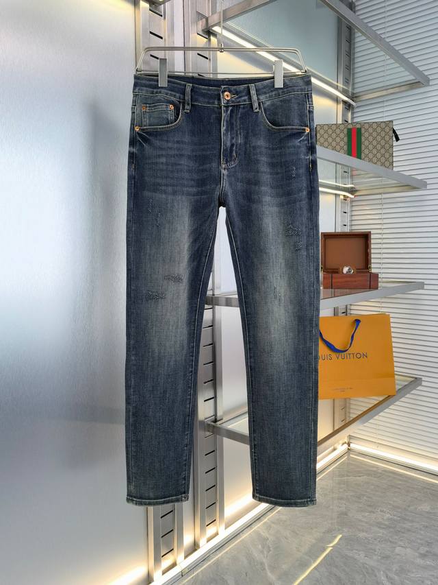 p170 Armani 阿玛尼 2025Ss春夏时尚新品 高端奢华定制修身小直筒牛仔裤，客供水洗弹力面料 精仿棉纱混纺 面料舒适柔软 经典小五金配饰 品质卓然
