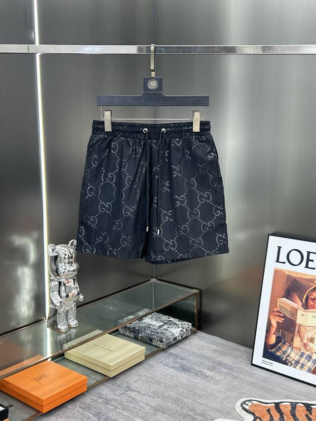 p120 Gucci 2024春夏季新款沙滩裤，4分短裤！官网同步 原版1-1复刻，做工精细，原版五金 精选优质聚酯纤维面料、手感细腻，夏季必备单品、上身效果超