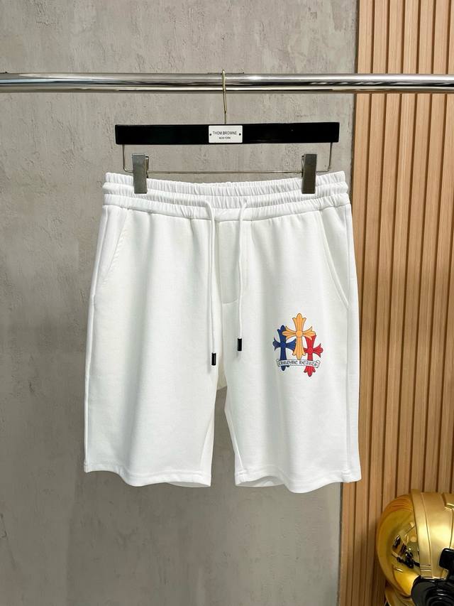 p200 ch克罗心 新款来袭 2025春夏新款休闲裤短裤，进口高密度定制面料，舒适柔软亲肤，笔挺不易起皱，简单明了，超级百搭上身效果超级棒时尚百搭，笔挺有型，