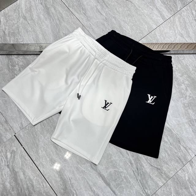 p200Lv/路易威登 2025春夏新品 三标齐全 松紧带五分休闲裤短裤 好货不用过多介绍 看细节 专柜码数：M-Xxxl 175/140上身建议L