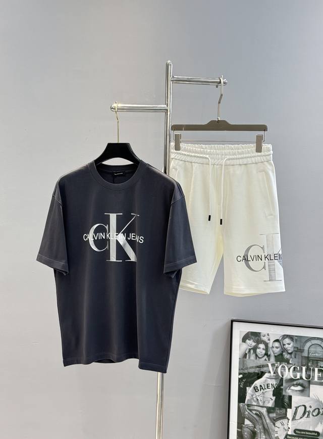 短袖P210 短裤P220 Calvin Klein 25S新款五分短裤.可选择T恤成套搭配.原单品质.一直以City注明的品牌.非常奈斯！高级定制高密度锦棉面