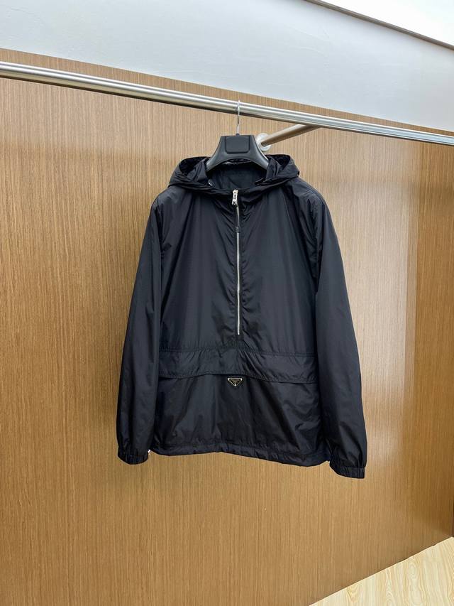 新品外套批260/件，Pd 春夏专柜官网同步发售！超级舒适速干休闲裤 辅料全部原版定制出品，贸易公司真品订单。高级定制进口面料，以天然植物纖維提炼出来，比一般棉