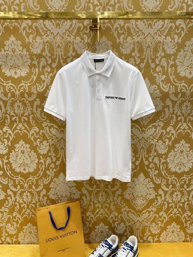 p250 阿玛尼2025Ss夏季新款 Logo男士翻领Polo衫！经典商务男款，高端男装的天花板级别的商务男款！简约时尚大气不失优雅，单穿内搭体面过人，品质控/