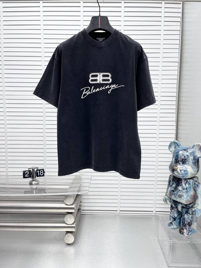 p200 balenciaga*巴黎25Ss新款短袖，Bb印花Logo设计，时尚个性百搭潮流，纯原品质原版洗水面料。吊牌领标水洗麦三标齐全 尺码：S-Xl