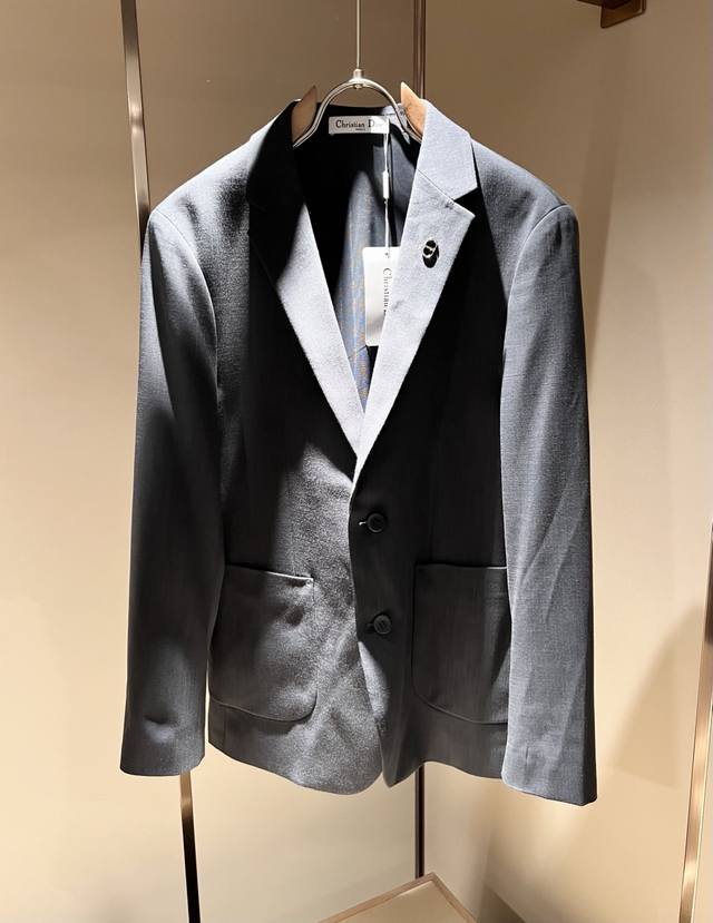 p450 Dio*R迪*奥 2025早春男士休闲西服外套，最新时尚潮流单西，贸易公司渠道稀出，同步官网发售，男神最为期待的精品狠货重磅来袭，衣身五金Logo图案