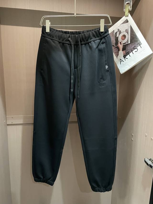 p250 西太后 2025春夏最新系列男士休闲裤！ 采用客供弹力柔棉材质，柔软细腻，手感绝佳！品牌格调一览无余！极简主义设计，没有多余浮夸的元素来宣兵夺主，细