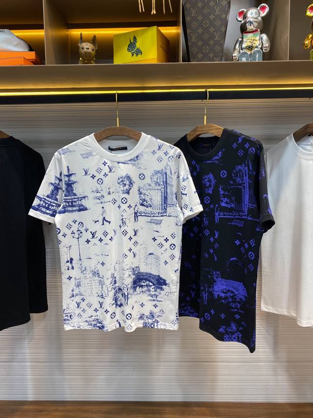 p240 1V25Ss春夏新款平纹针织棉布圆领短Tee，男女同款水墨城市图案印花休闲短袖T恤衫！贸易公司渠道稀出，同步官网发售！一款集时尚与艺术于一身的精致单品