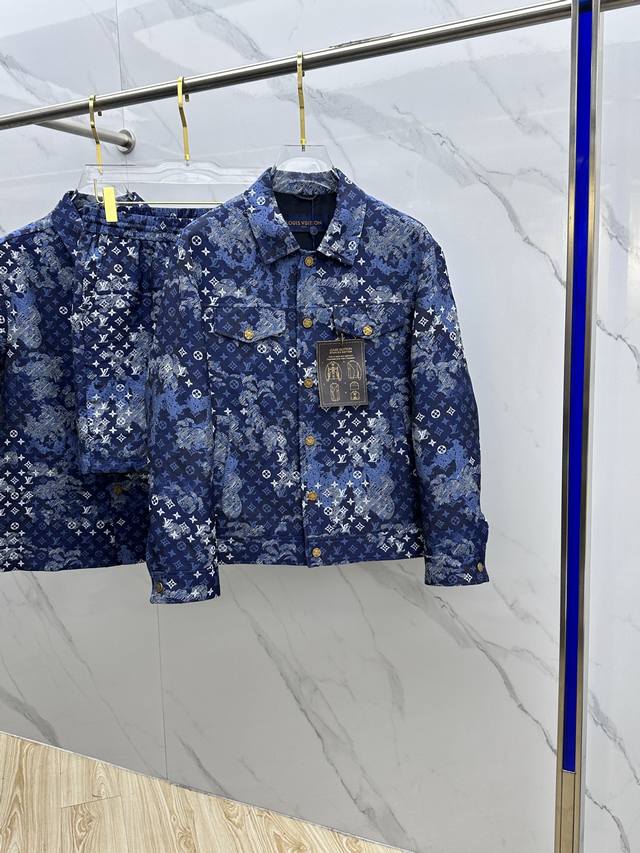 p510 单外套Louis Vuitton·路易威登 2025春夏新品男装丛林迷彩马赛克牛仔翻领夹克外套，进口Yb面料，质感挺阔，手感顺滑，采用顺滑质感构筑雅致