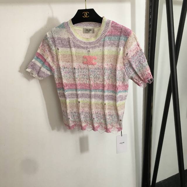 p140款号20251641 Celin*新款 亮片镶嵌Logo刺绣贴布 渐变色镂空短袖针织衫 上衣，粉色，【均码；肩宽36，胸围86，袖长19，长51】