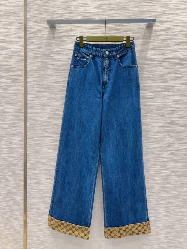 p330 Gucc* 2025Ss新款 高版出品~超时髦新款丹宁牛仔 酵洗个性色调上身又酷又飒爽 采用定制高品质斜纹棉质水洗牛仔面料，纹理细腻，棉感自然，既有筋