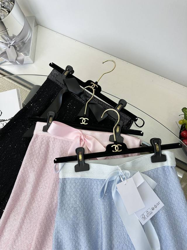 p550 25Ss 重磅特殊纱线A摆百褶半裙 一比一原版复刻 ●Size S M L ●