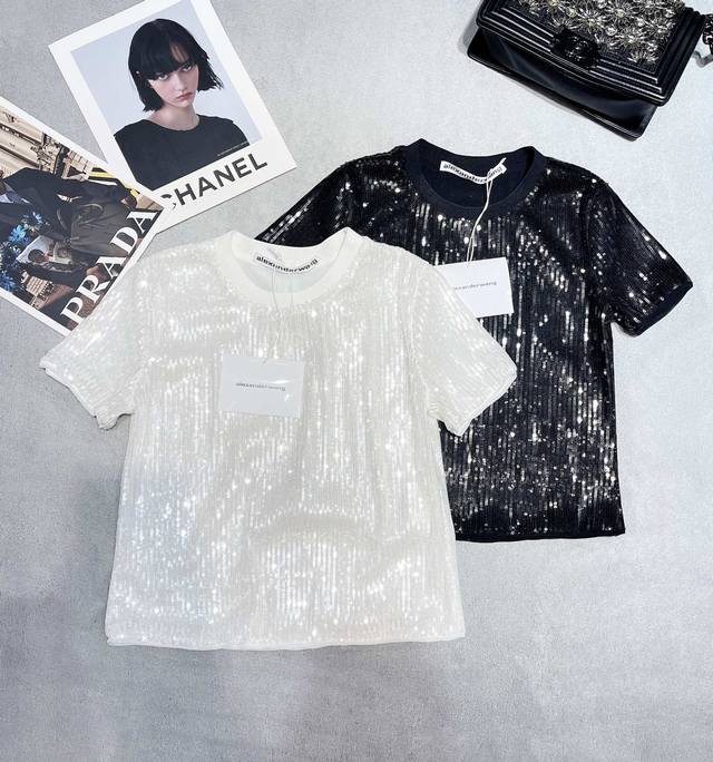 p250 上新——独家高定上衣首发 25Ss Alexanderwan*新款重工亮片短袖上衣，美的高级爱不释手 炸翻全场吸睛无数像焦点般的存在满身进口亮片细闪有