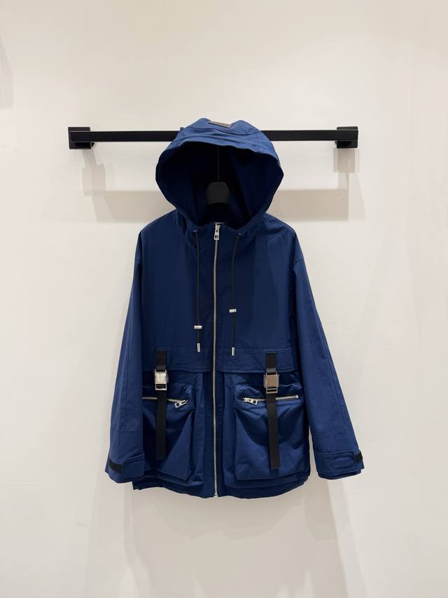 p660 Lo*We简介｜2025春装新品 本季度最佳外套单品！版型不挑人百搭又时髦！ - Material 材质 - 皮面：进口原版高织数密度面料 size：