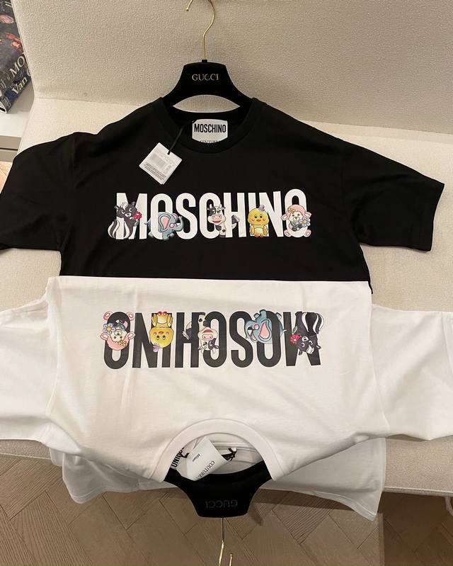 mos最新款动物Tee 代购品质 订制原版面料，采用数码直喷印花工艺，立体有型，可对比市场普通版本，两色都好看，百搭款！尺码Xxs Xs S Mp330